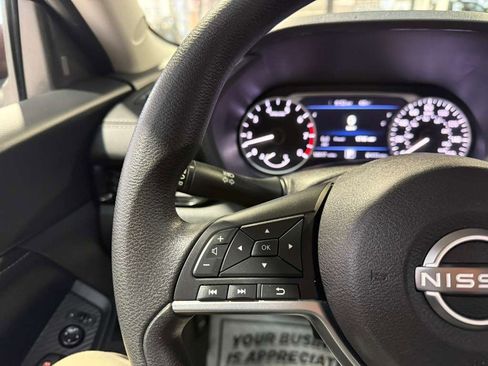 Used 2025 Nissan Sentra SV image 13