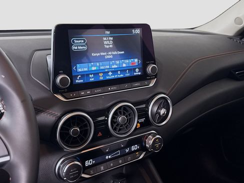 Used 2025 Nissan Sentra SR image 18