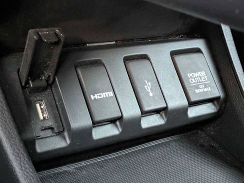 Certified 2017 Honda HR-V EX image 29