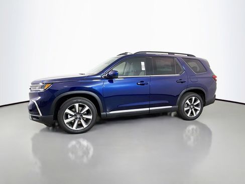 Used 2025 Honda Pilot Elite image 4