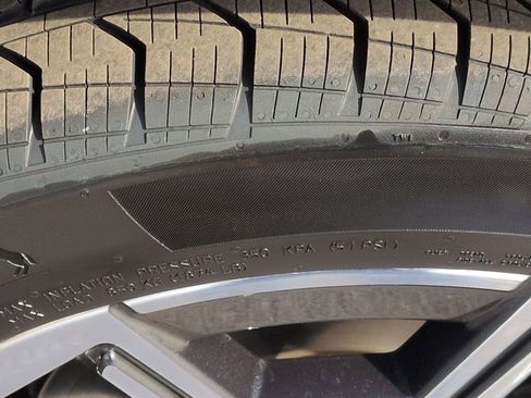 Certified 2025 BMW X1 xDrive28i image 18