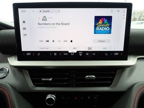 Used 2025 Ford Explorer ST-Line image 14