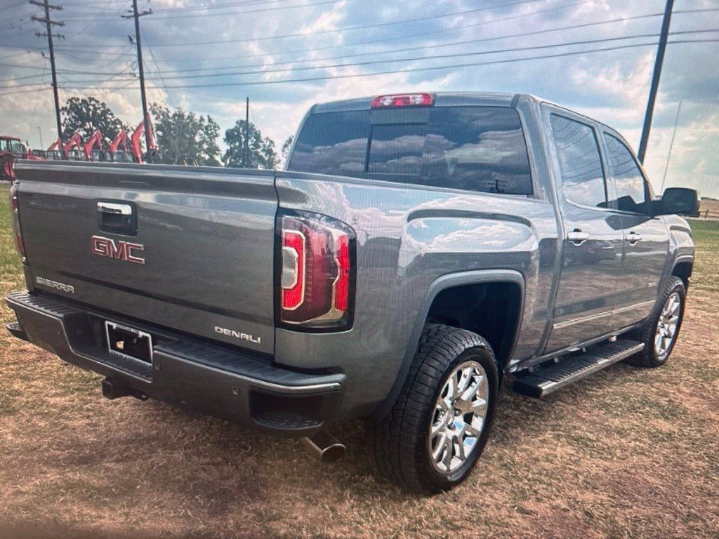 Used 2017 GMC Sierra 1500 Denali AWD/4WD image 3