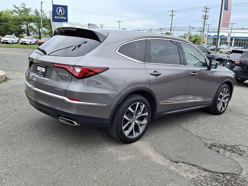 Certified 2024 Acura MDX SH-AWD w/ Technology Package image 4