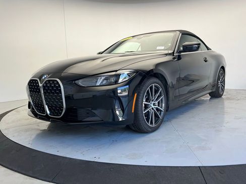 Certified 2025 BMW 430i Convertible RWD image 2