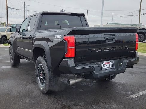 New 2025 Toyota Tacoma TRD Off-Road image 4