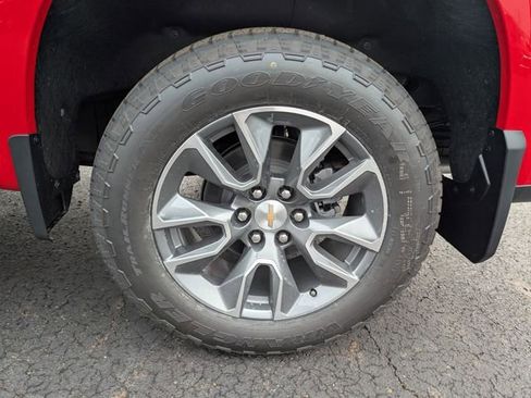 New 2026 Chevrolet Silverado 1500 LT image 26