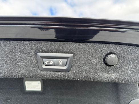 Used 2023 BMW 530i w/ M Sport Package image 11