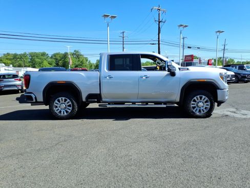 Used 2020 GMC Sierra 2500 Denali w/ Denali Ultimate Package AWD/4WD image 2