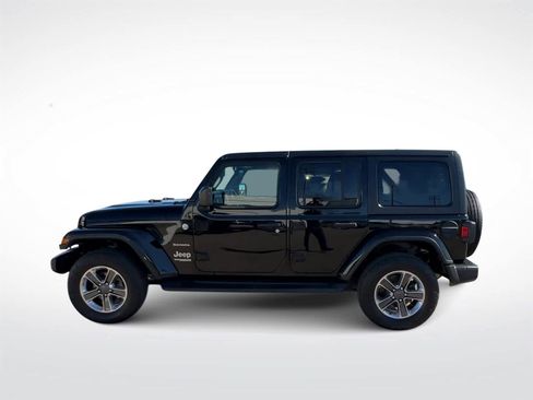 Used 2020 Jeep Wrangler Unlimited Sahara w/ Uconnect 4C Nav & Sound Group image 5