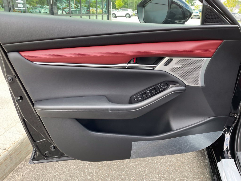 New 2026 MAZDA MAZDA3 2.5 S Hatchback w/ Premium Pkg FWD image 11