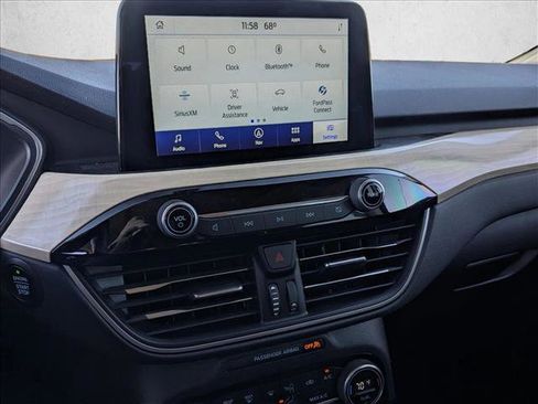 Used 2021 Ford Escape Titanium w/ Titanium Elite Package image 15