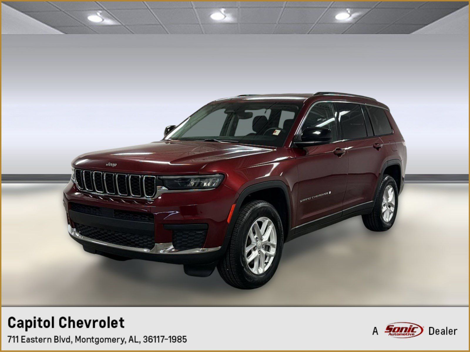 Used 2023 Jeep Grand Cherokee L Laredo RWD image 1