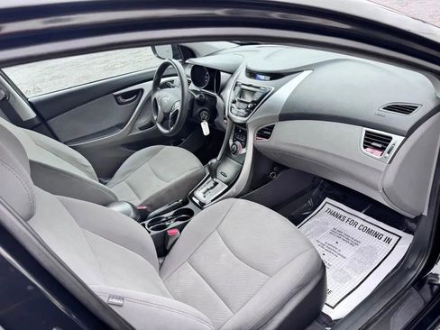 Used 2013 Hyundai Elantra GLS w/ Preferred Pkg image 11