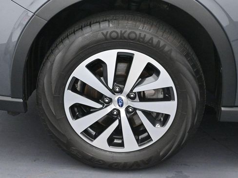 Used 2022 Subaru Outback Premium AWD/4WD image 24