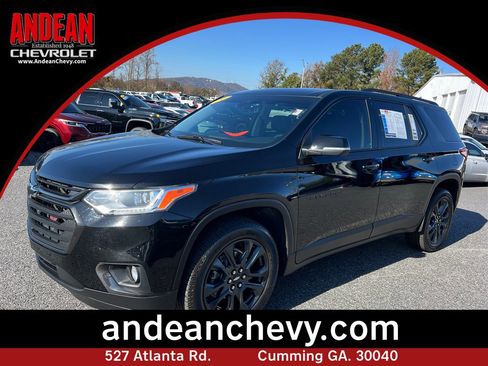 Used 2021 Chevrolet Traverse RS w/ LPO, Floor Liner Package image 1