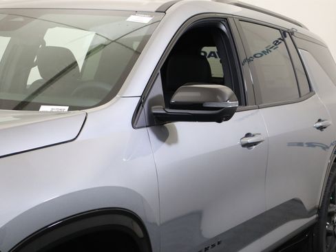 New 2026 Chevrolet Traverse RS FWD image 12