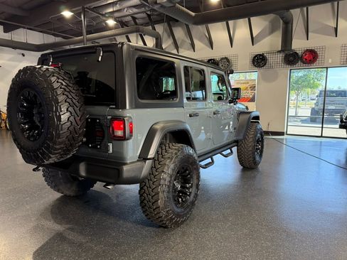 Used 2024 Jeep Wrangler Unlimited Sport image 26