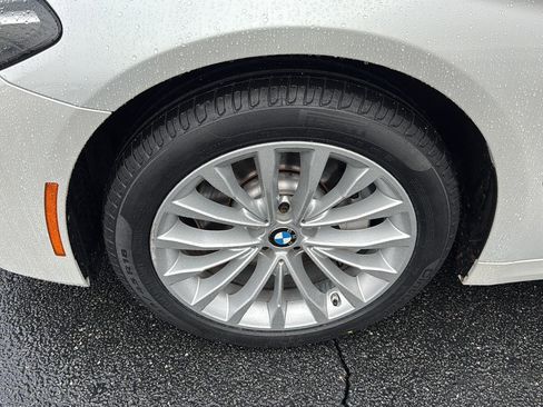 Used 2022 BMW 530i w/ Executive Package image 33