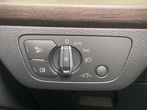 Certified 2023 Audi Q5 2.0T Premium w/ Convenience Package AWD/4WD image 37