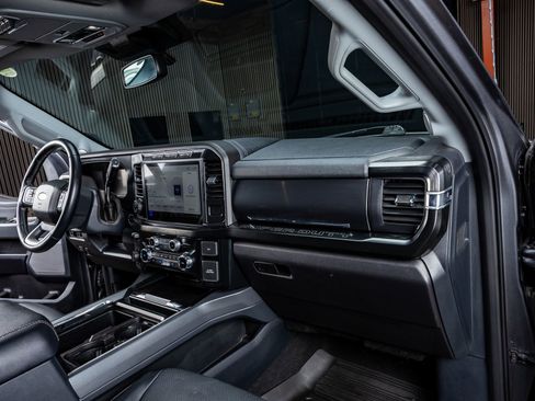 Used 2024 Ford F350 Lariat w/ Lariat Ultimate Package image 18