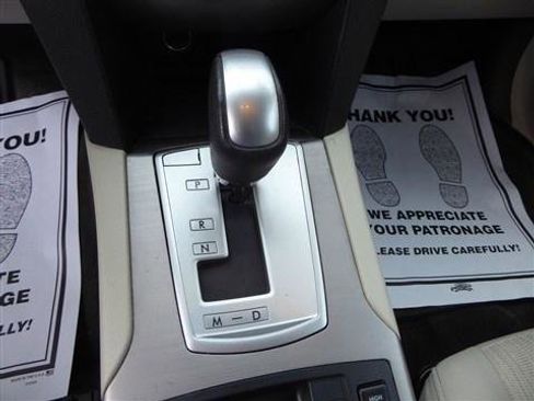 Used 2013 Subaru Outback 2.5i Premium w/ All-Weather Pkg image 11