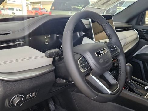 New 2026 Jeep Compass Limited AWD/4WD image 3
