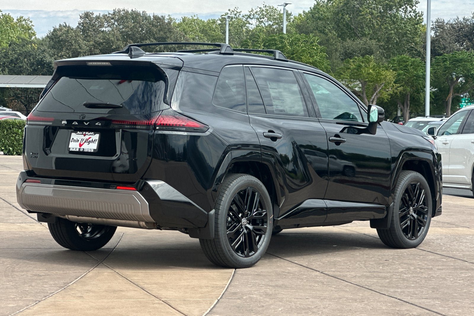 New 2026 Toyota RAV4 XSE AWD/4WD image 4