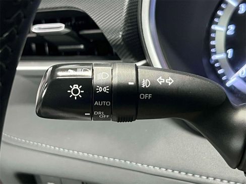 Used 2022 Toyota Highlander XSE image 26