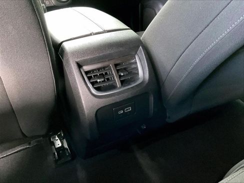 Used 2019 Chevrolet Blazer L FWD image 21