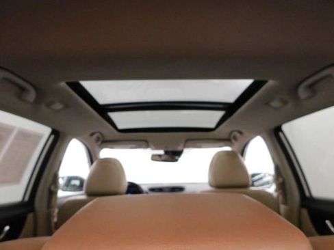 Used 2019 Nissan Rogue SL w/ Premium Package image 28