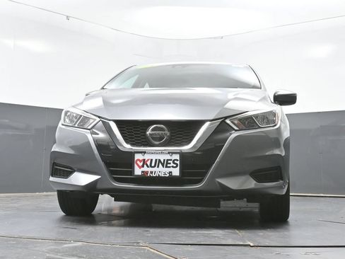 Used 2021 Nissan Versa SV FWD image 48