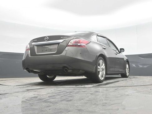 Used 2013 Nissan Altima 3.5 SV w/ Navigation Pkg FWD image 33