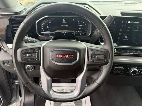 Used 2025 GMC Sierra 1500 SLT image 44