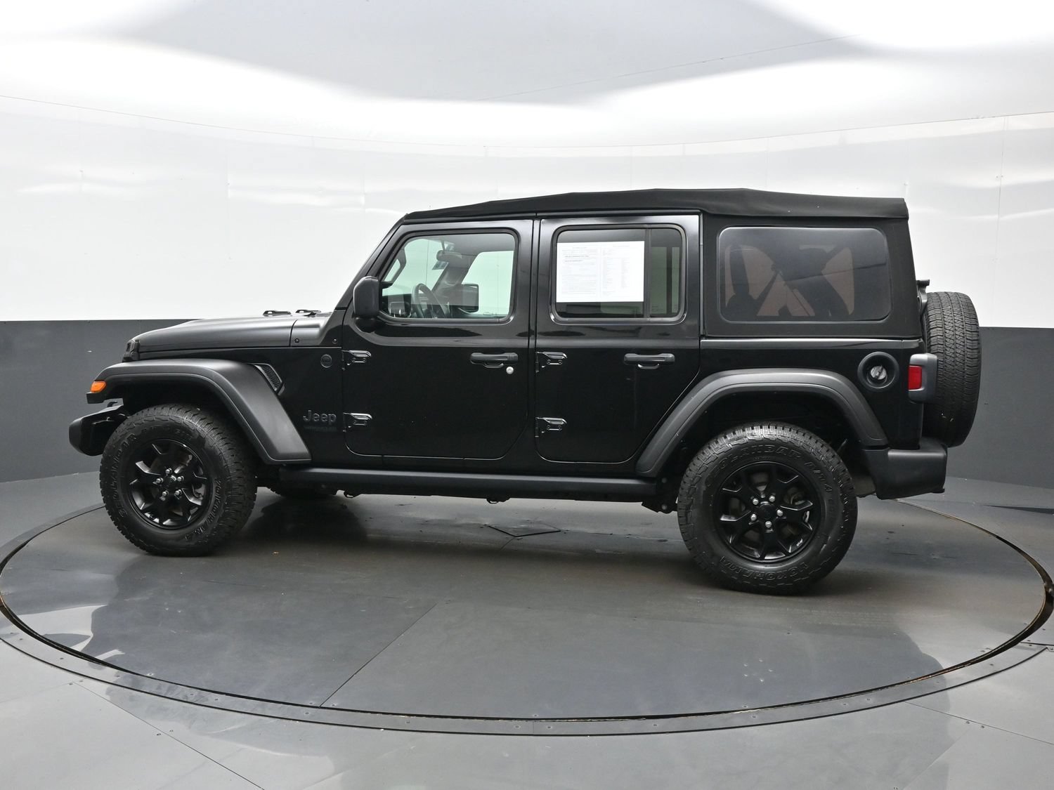 Used 2022 Jeep Wrangler Unlimited Sport AWD/4WD image 4