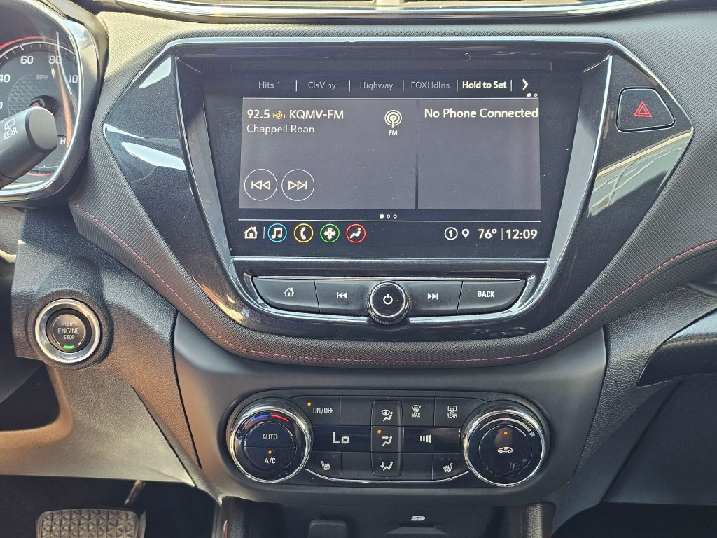 Used 2021 Chevrolet TrailBlazer RS w/ Technology Package AWD/4WD image 28