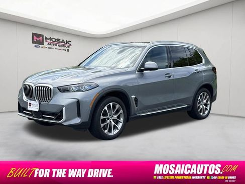 Used 2026 BMW X5 xDrive40i AWD/4WD image 3