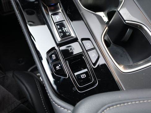Used 2026 Lexus NX 350 F Sport w/ Accessory Package (Z1) AWD/4WD image 30