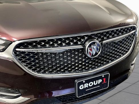Used 2020 Buick Enclave Avenir w/ Avenir Technology Package AWD/4WD image 29