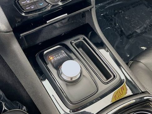 Used 2022 Chrysler 300 S image 23