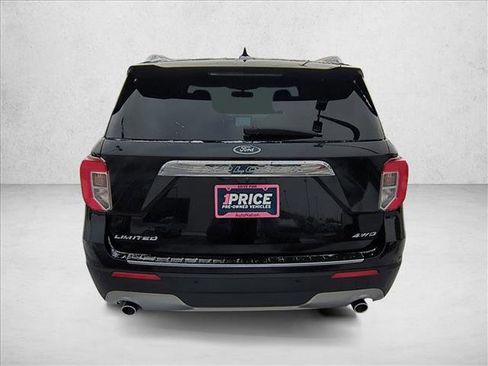 Used 2021 Ford Explorer Limited w/ Equipment Group 301A image 7