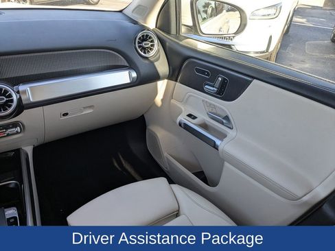 Used 2020 Mercedes-Benz GLB 250 image 21