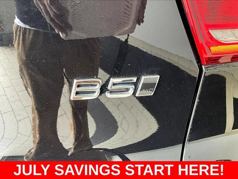 Used 2023 Volvo XC40 B5 Ultimate AWD/4WD image 28