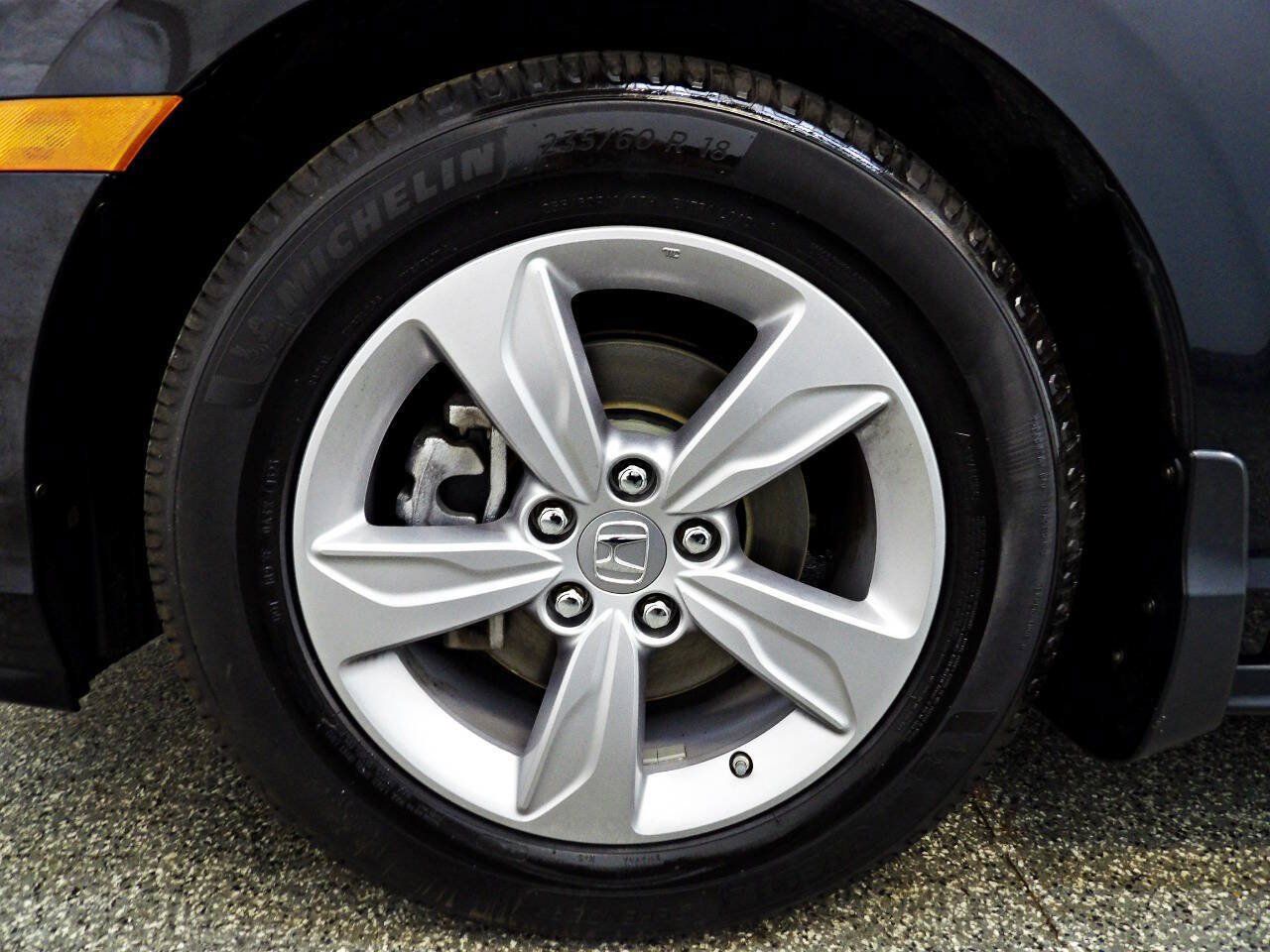 Used 2018 Honda Odyssey Elite image 20