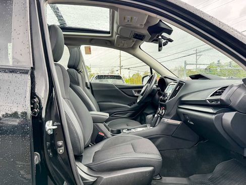 Used 2024 Subaru Forester Premium AWD/4WD image 9