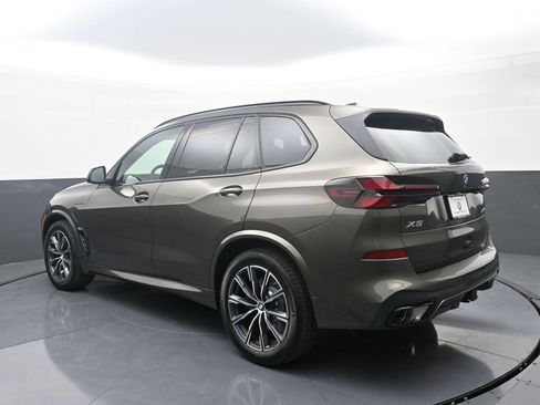 New 2026 BMW X5 xDrive50e w/ M Sport Package AWD/4WD image 5