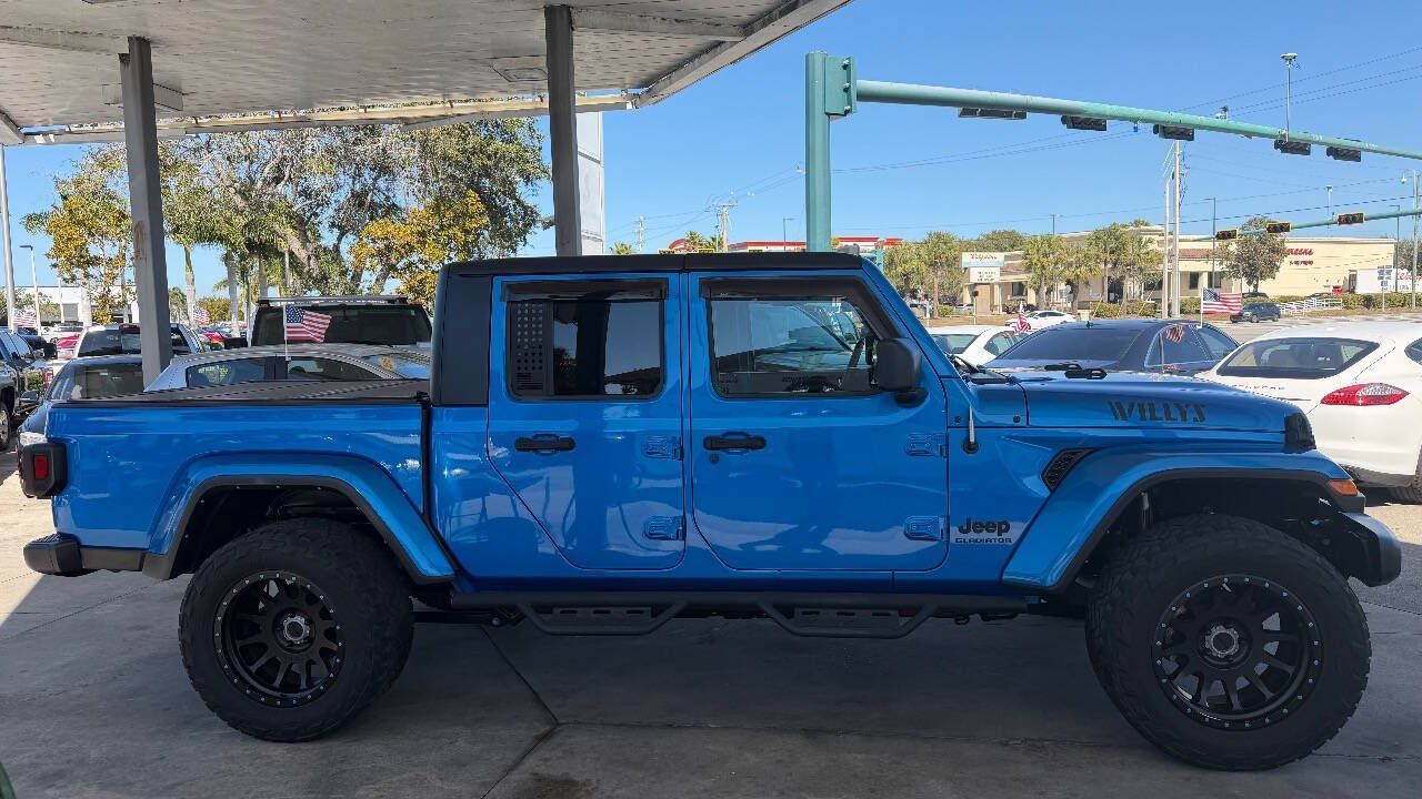 Used 2021 Jeep Gladiator Sport AWD/4WD image 4