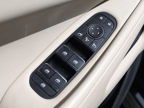 Certified 2023 INFINITI QX60 Luxe AWD/4WD image 12