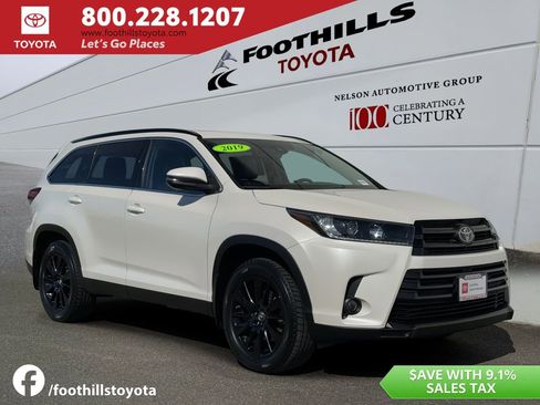 Certified 2019 Toyota Highlander SE AWD/4WD image 1