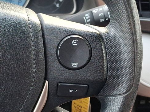 Used 2013 Toyota RAV4 LE AWD/4WD image 21